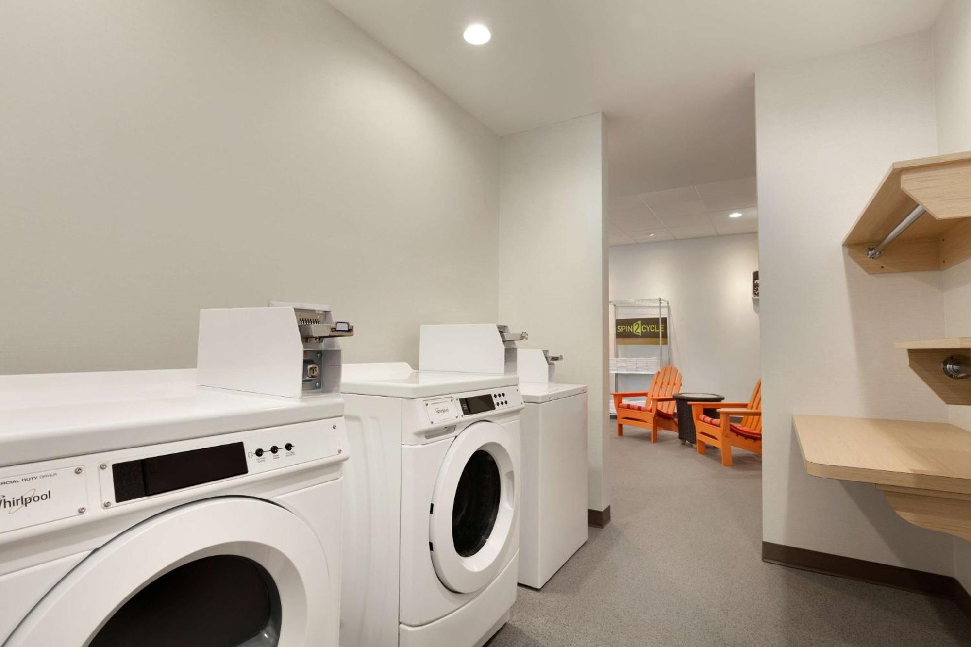 Home2 Suites By Hilton El Paso Airport Buitenkant foto